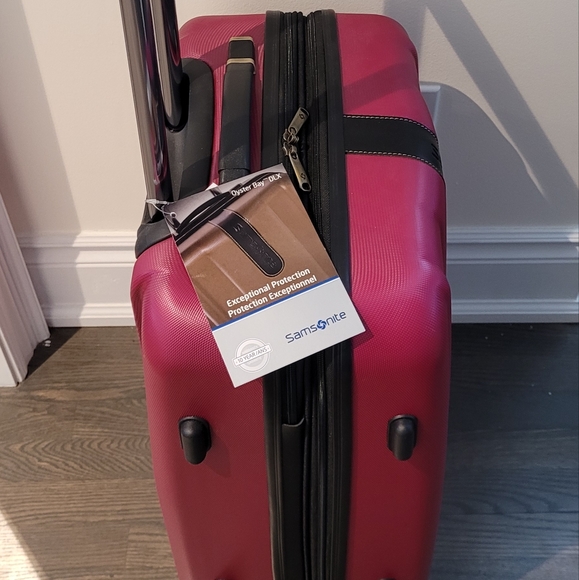 Samsonite luggage - Picture 2 of 3